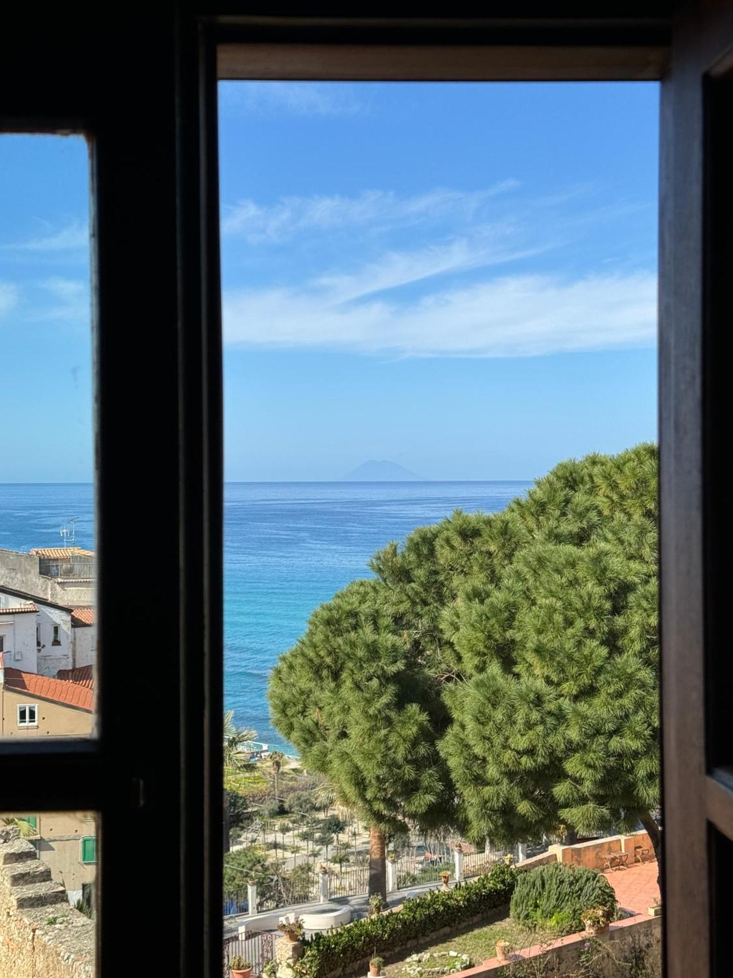 B&B Rivellini Tropea Exterior photo